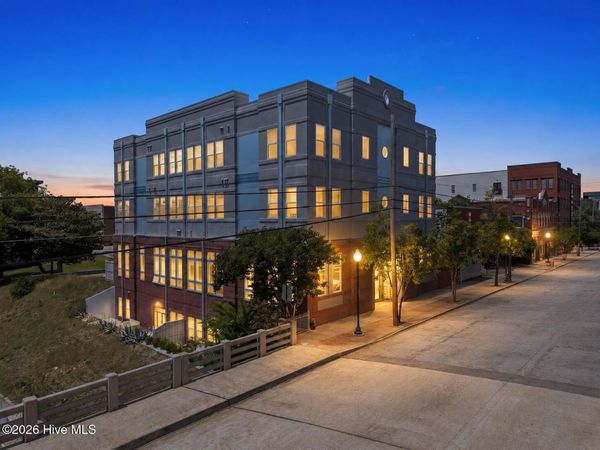 619 N 4th Street, Unit 301, Wilmington, NC 28401