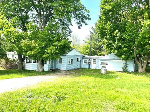 7395 Black Street Road , Le Roy, NY 14482