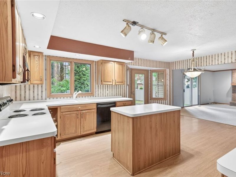 5532 Quail Run , North Olmsted, OH 44070 Photo 11