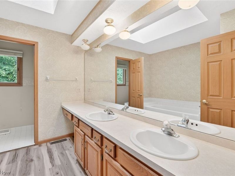 5532 Quail Run , North Olmsted, OH 44070 Photo 25