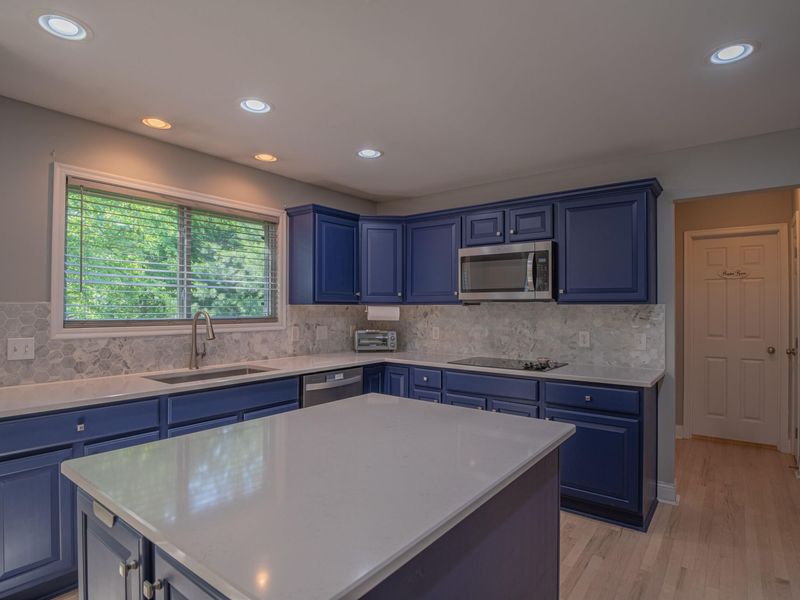 8534 Founders Way, Florence, KY 41042 Photo 3