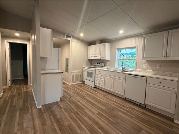 21475 Coyote #A TRL, Unit 2, Lago Vista, TX 78645