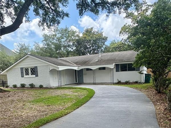 128 PHYLLIS Court , River Ridge, LA 70123