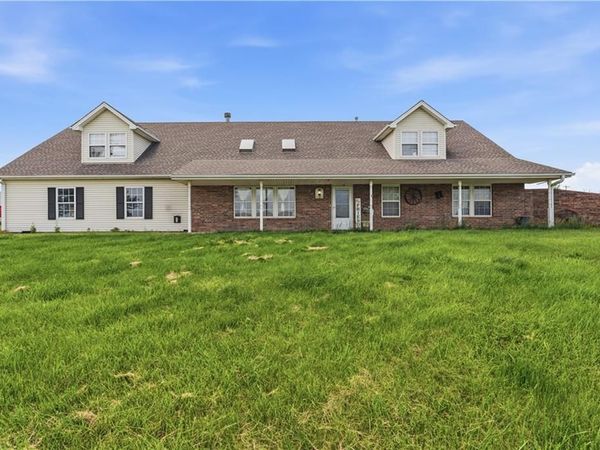 11449 Starr School Road, Odessa, MO 64076