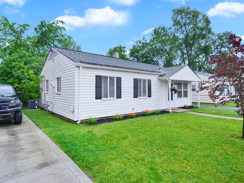 990 Strimple Avenue , Columbus, OH 43229 Photo 2