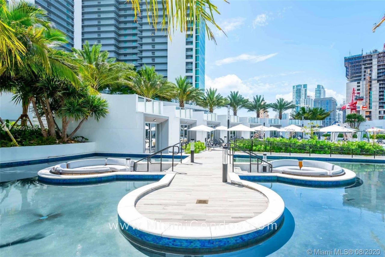 851 NE 1st Avenue, Unit 3202, Miami, FL 33130 Photo