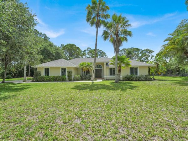 16026 N 75th Ave Avenue N, Palm Beach Gardens, FL 33418