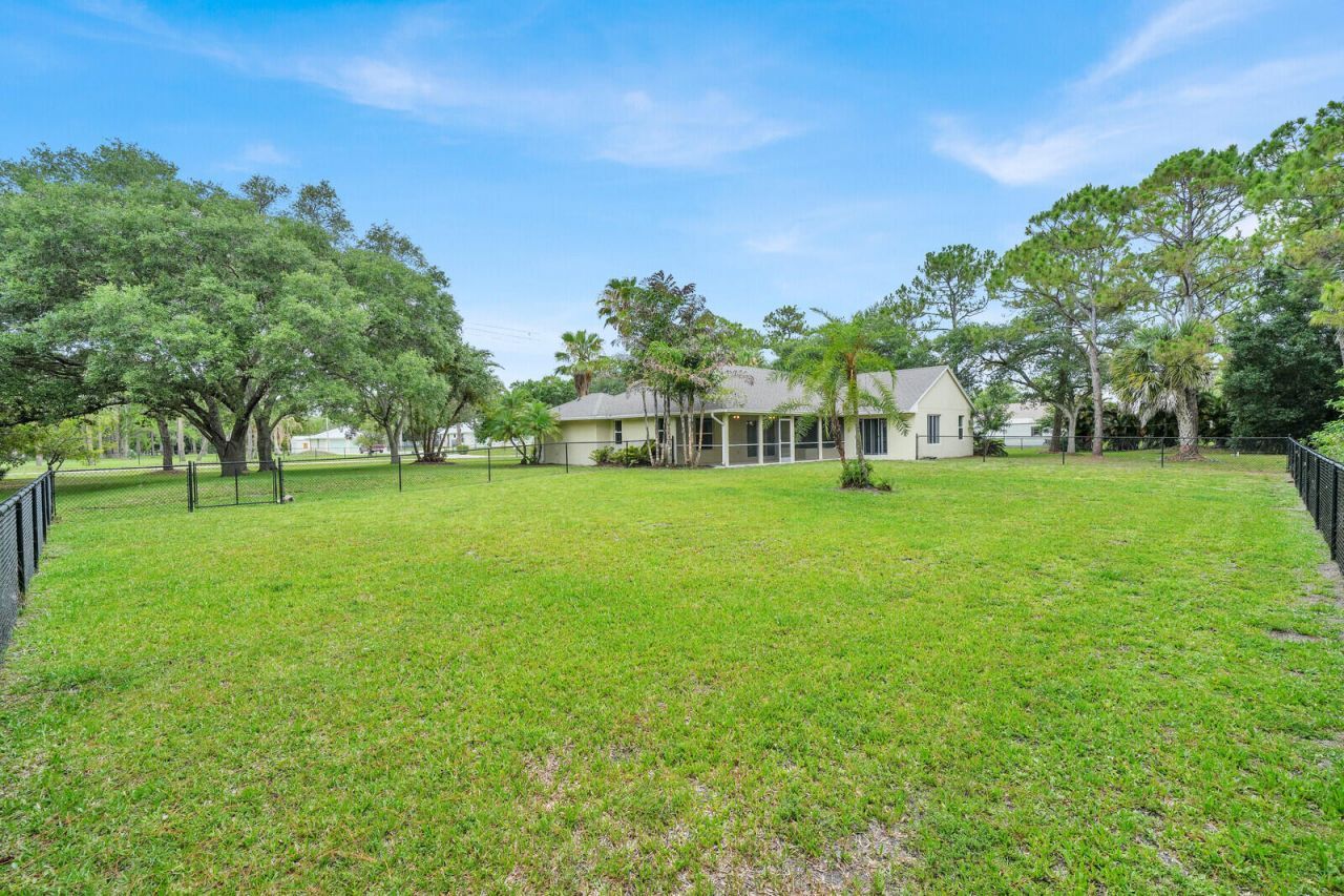 16026 N 75th Ave Avenue N, Palm Beach Gardens, FL 33418 Photo