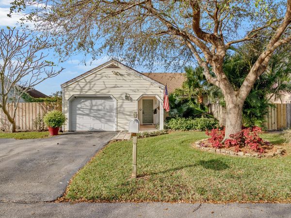 506 Sweet Wood Way, Wellington, FL 33414