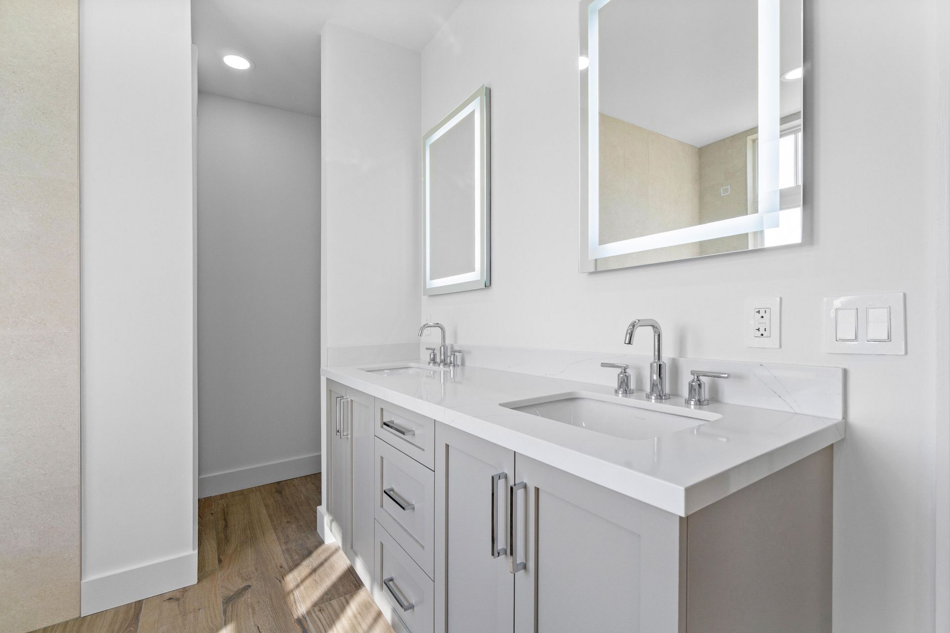 178 Lake Drive, Unit 4202, Palm Beach Shores, FL 33404 Photo