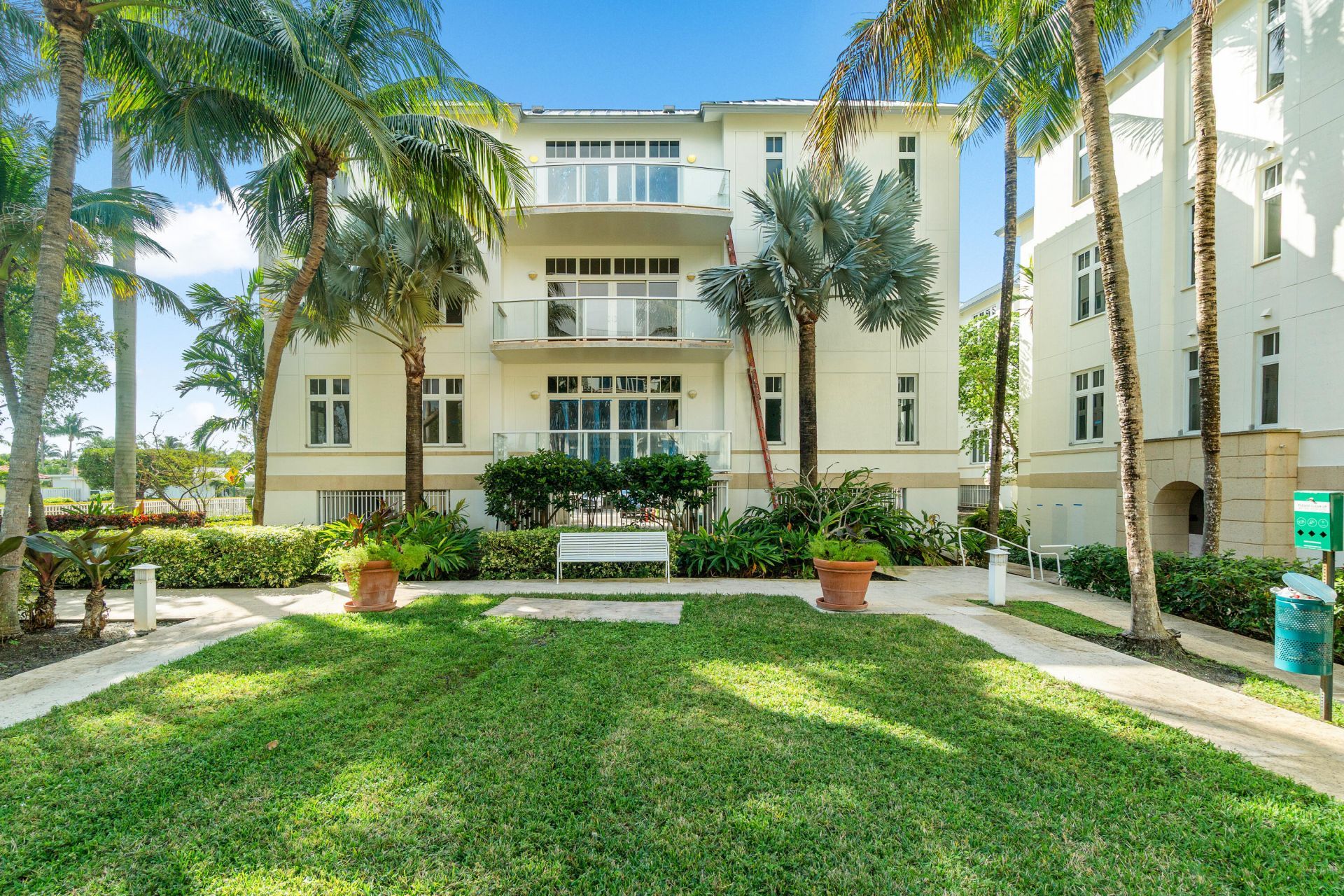 178 Lake Drive, Unit 4202, Palm Beach Shores, FL 33404 Photo