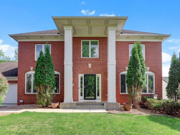 2361 Stone Creek Drive, Chanhassen, MN 55317