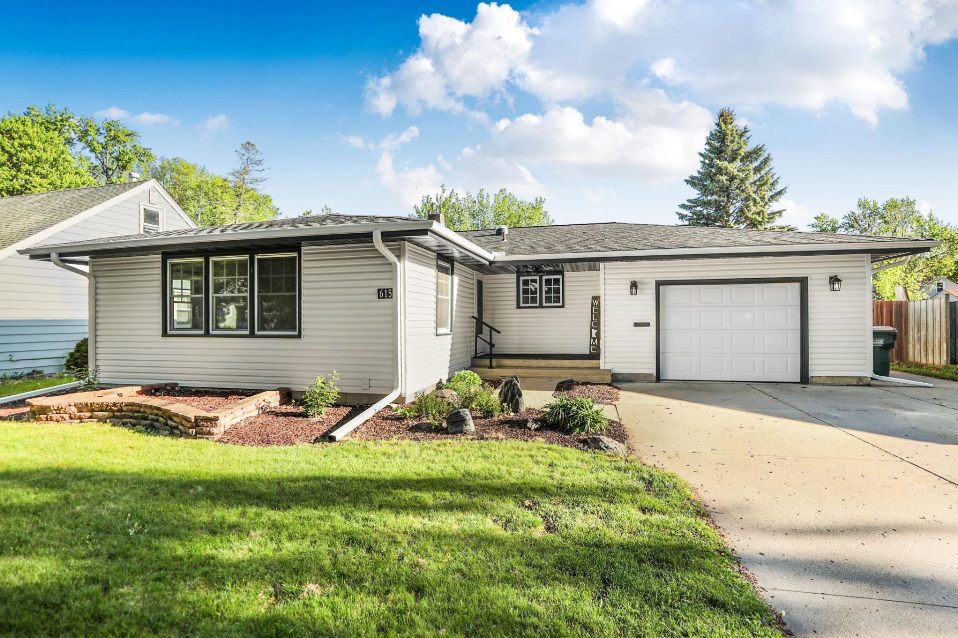 615 5th Avenue SW, Hutchinson, MN 55350