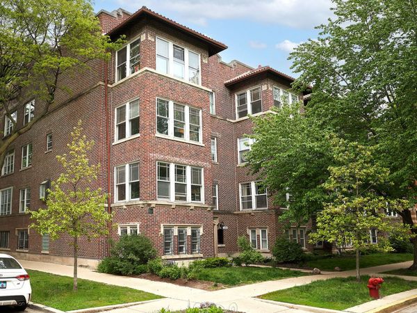1260 W Columbia Avenue , Unit 2, Chicago, IL 60626