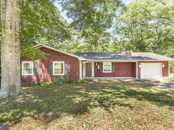 228 Lake Placid Drive, Bonaire, GA 31005