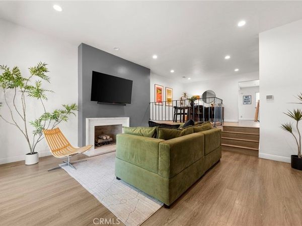 1028 Palo Verde Avenue, Long Beach, CA 90815