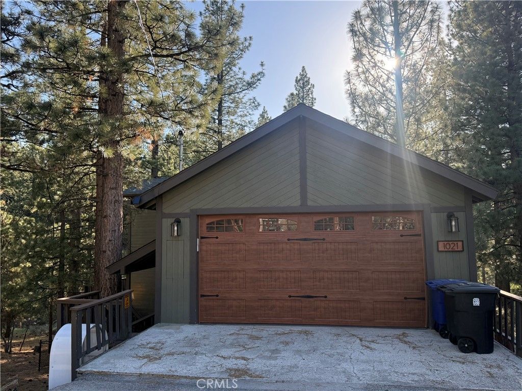 1021 W London, Big Bear City, CA 92314 Main Photo