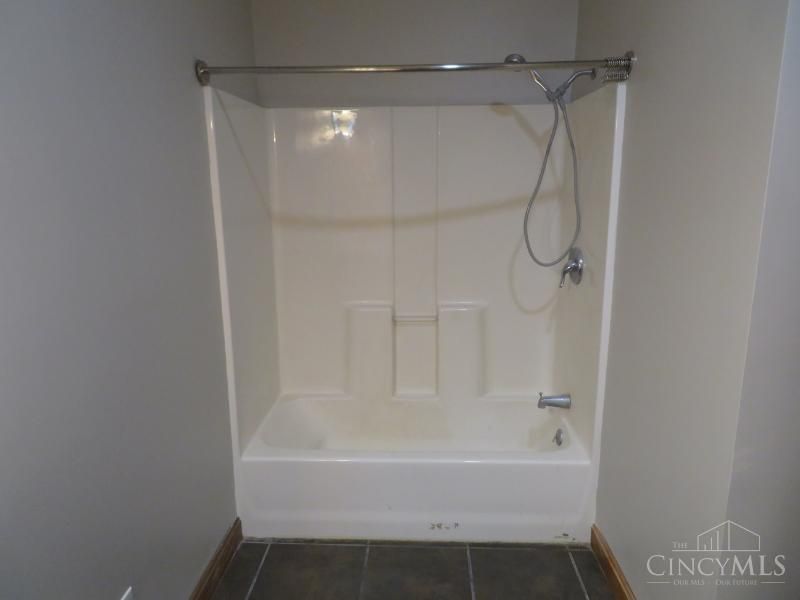 432 E Main Street, Leesburg, OH 45135 Photo 14
