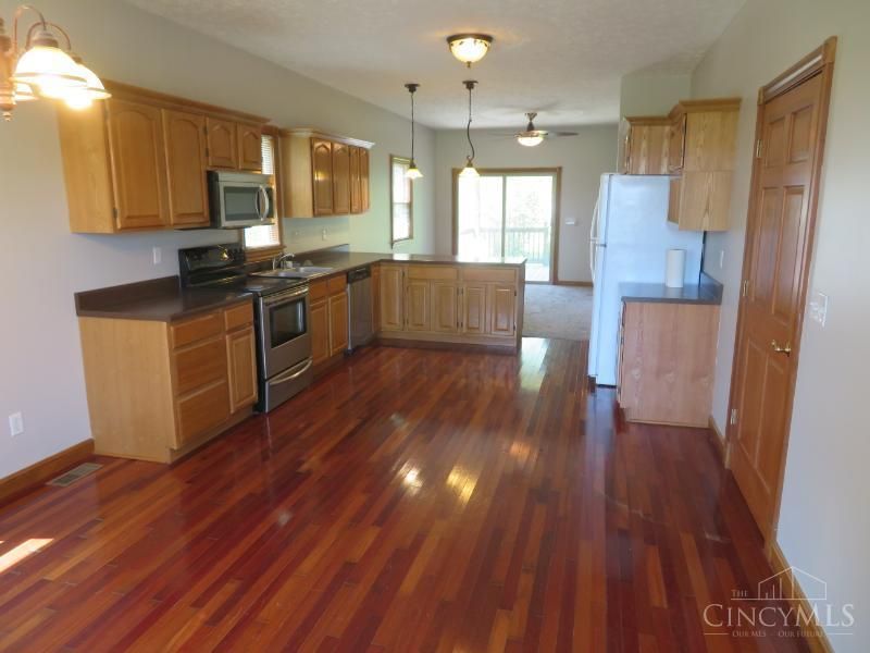 432 E Main Street, Leesburg, OH 45135 Photo 4