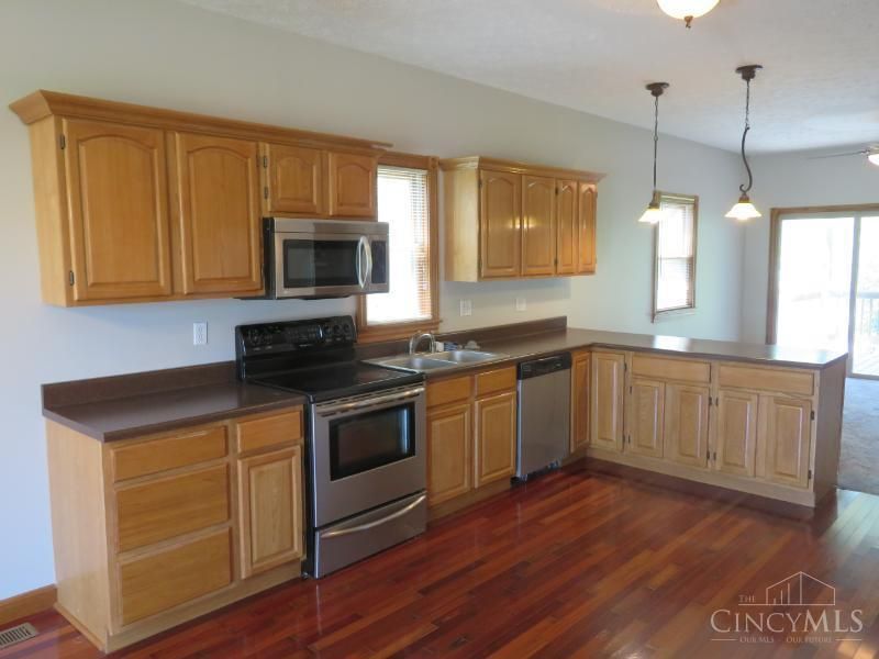 432 E Main Street, Leesburg, OH 45135 Photo 6