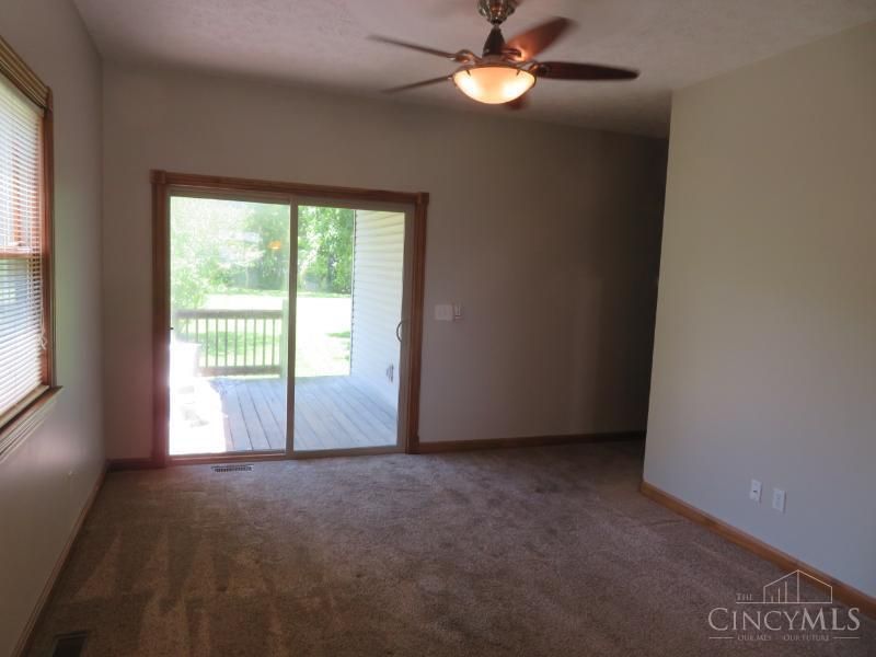 432 E Main Street, Leesburg, OH 45135 Photo 8