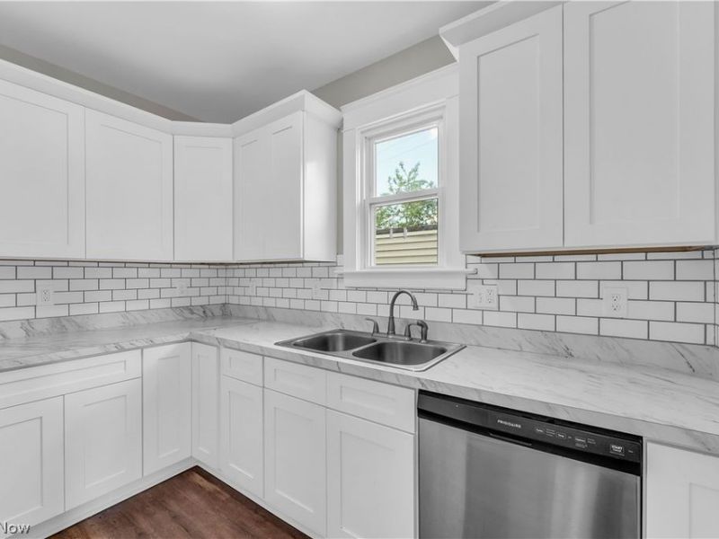 3506 Riverside Avenue , Cleveland, OH 44109 Photo 16