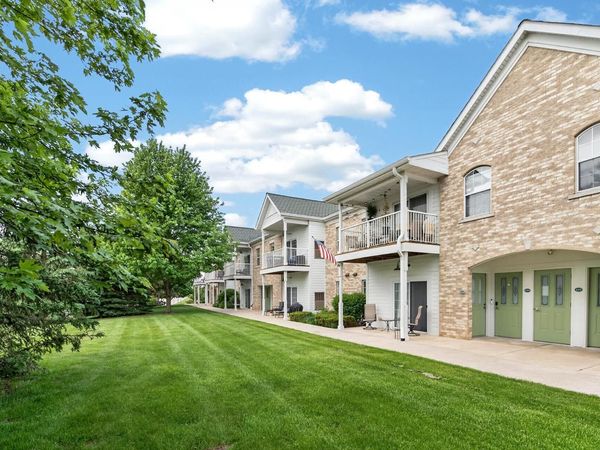 2704 Northview ROAD, Unit 147, Waukesha, WI 53188