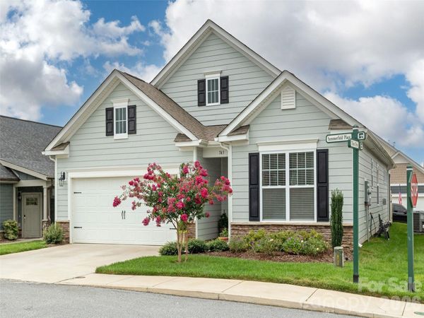 743 Summerfield Place , Flat Rock, NC 28731