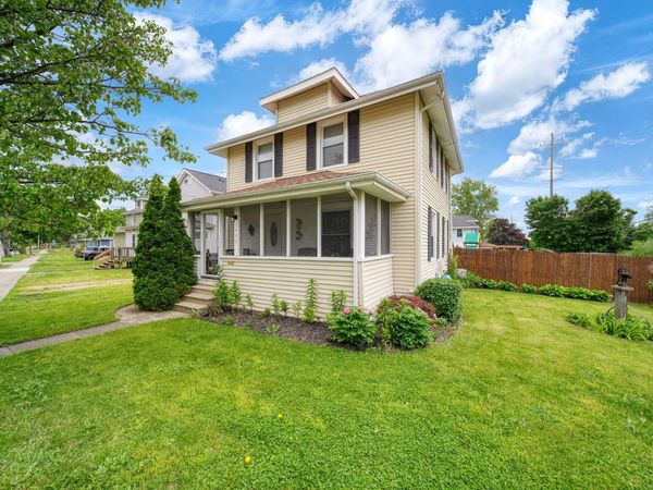 1403 Lansing Avenue, Jackson, MI 49202