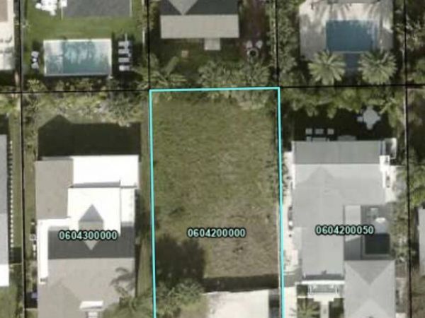 35 SOLANA Road, Ponte Vedra Beach, FL 32082
