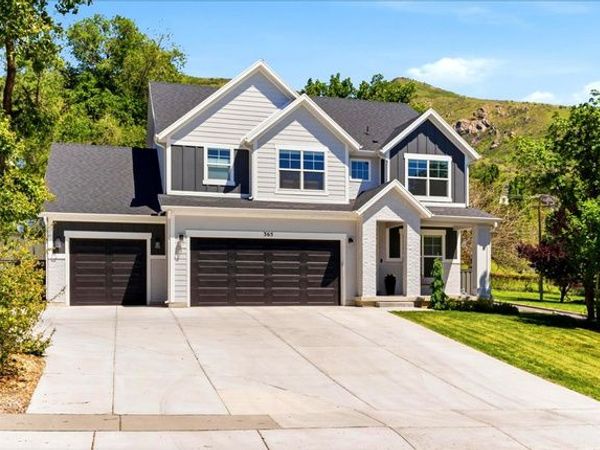 365 S MOUNTAIN RD , Fruit Heights, UT 84037