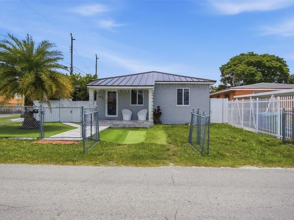 301 SW 36th Ave, Miami, FL 33135
