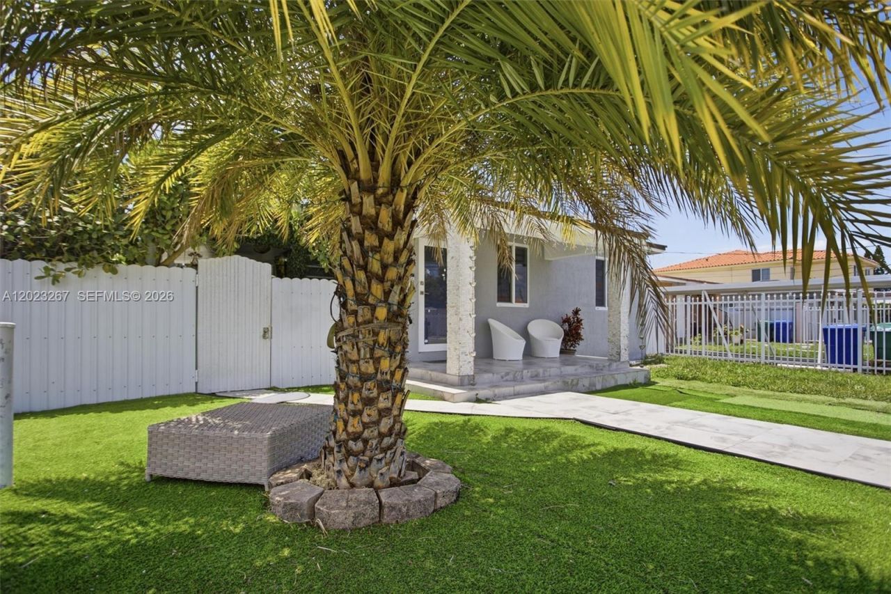 301 SW 36th Ave, Miami, FL 33135 Photo