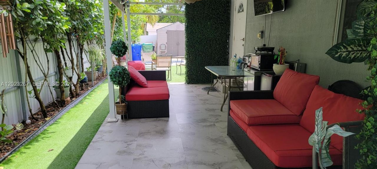 301 SW 36th Ave , Miami, FL 33135 Photo