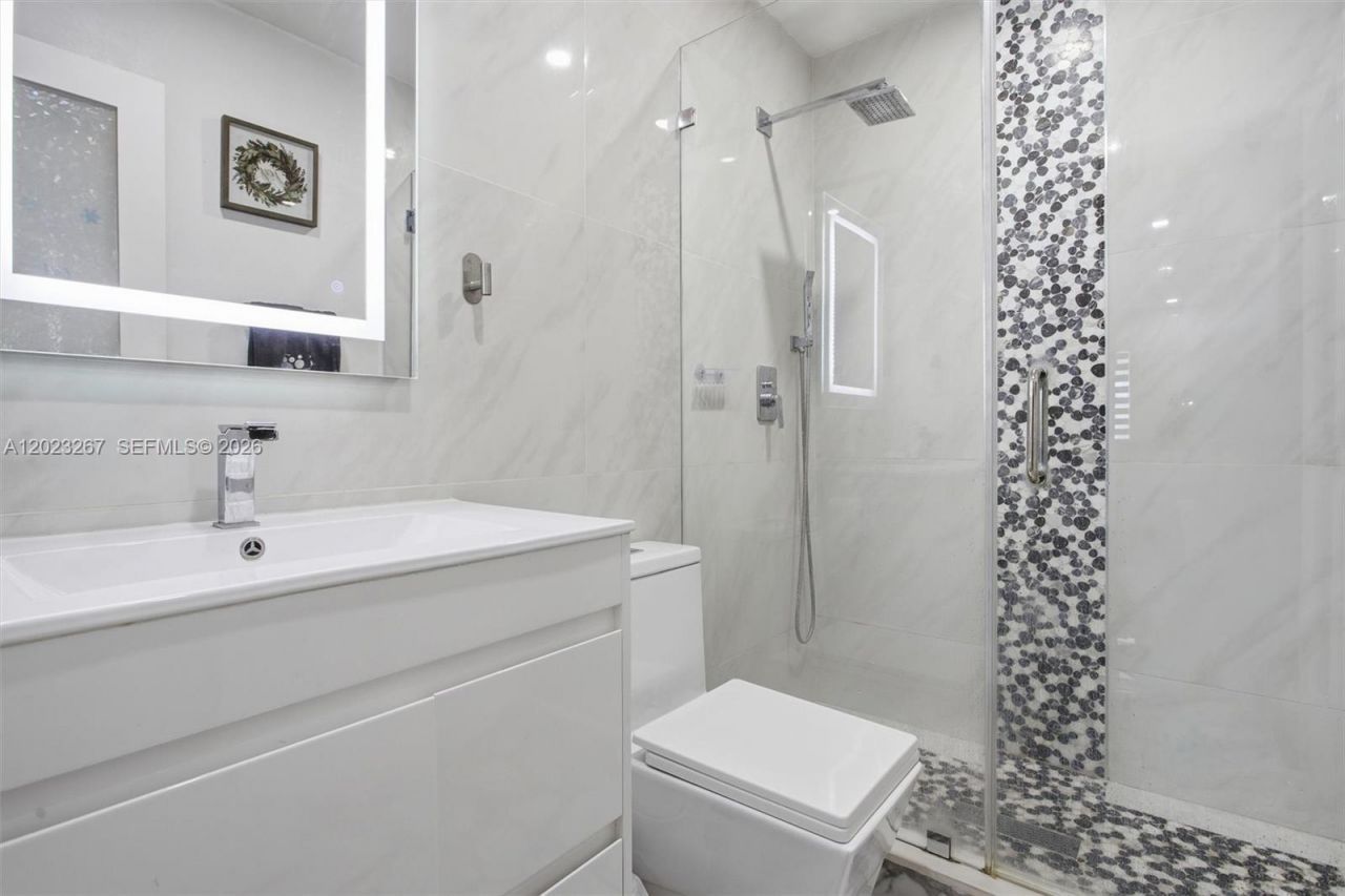 301 SW 36th Ave, Miami, FL 33135 Photo
