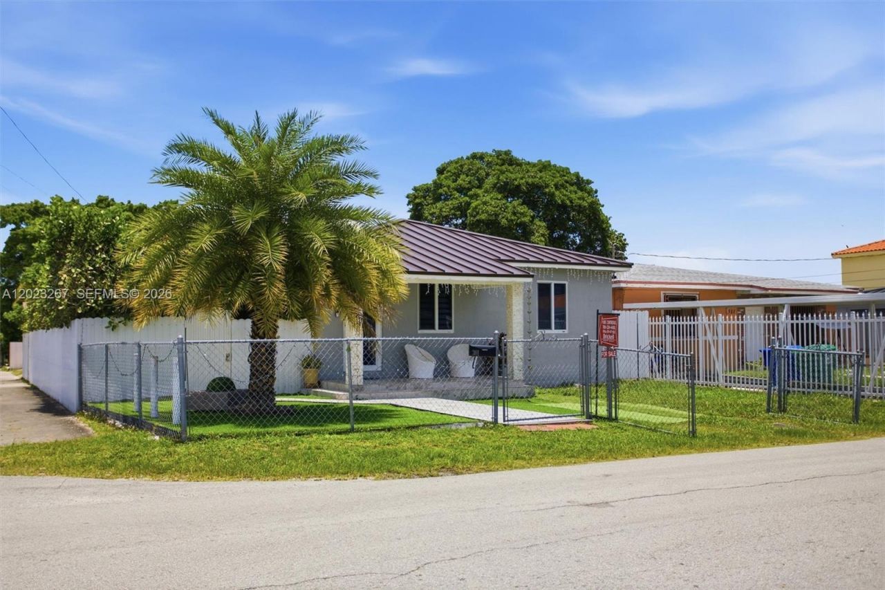 301 SW 36th Ave, Miami, FL 33135 Photo