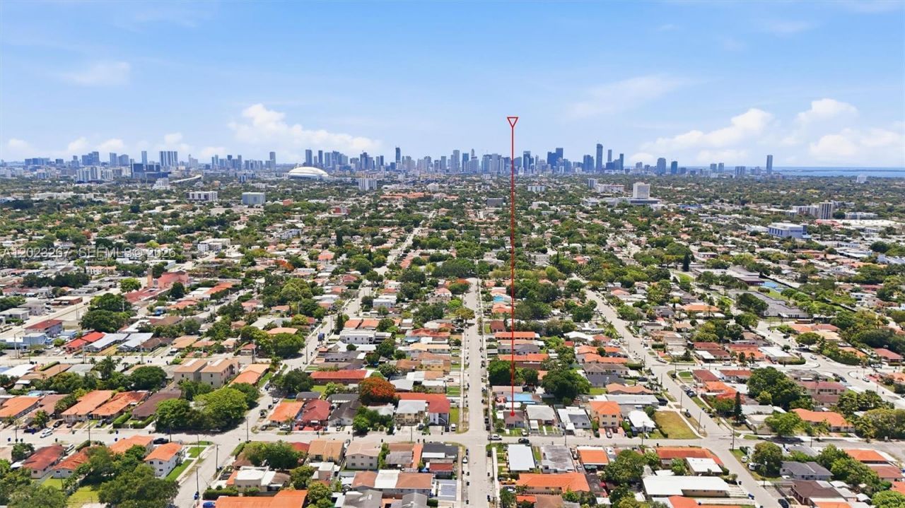 301 SW 36th Ave, Miami, FL 33135 Photo
