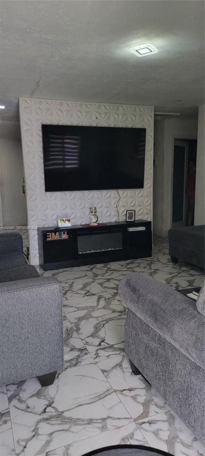 301 SW 36th Ave , Miami, FL 33135 Photo