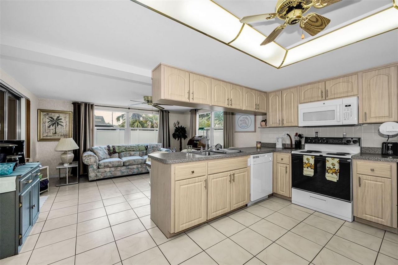 16032 Tree Line Drive , Hudson, FL 34667 Photo