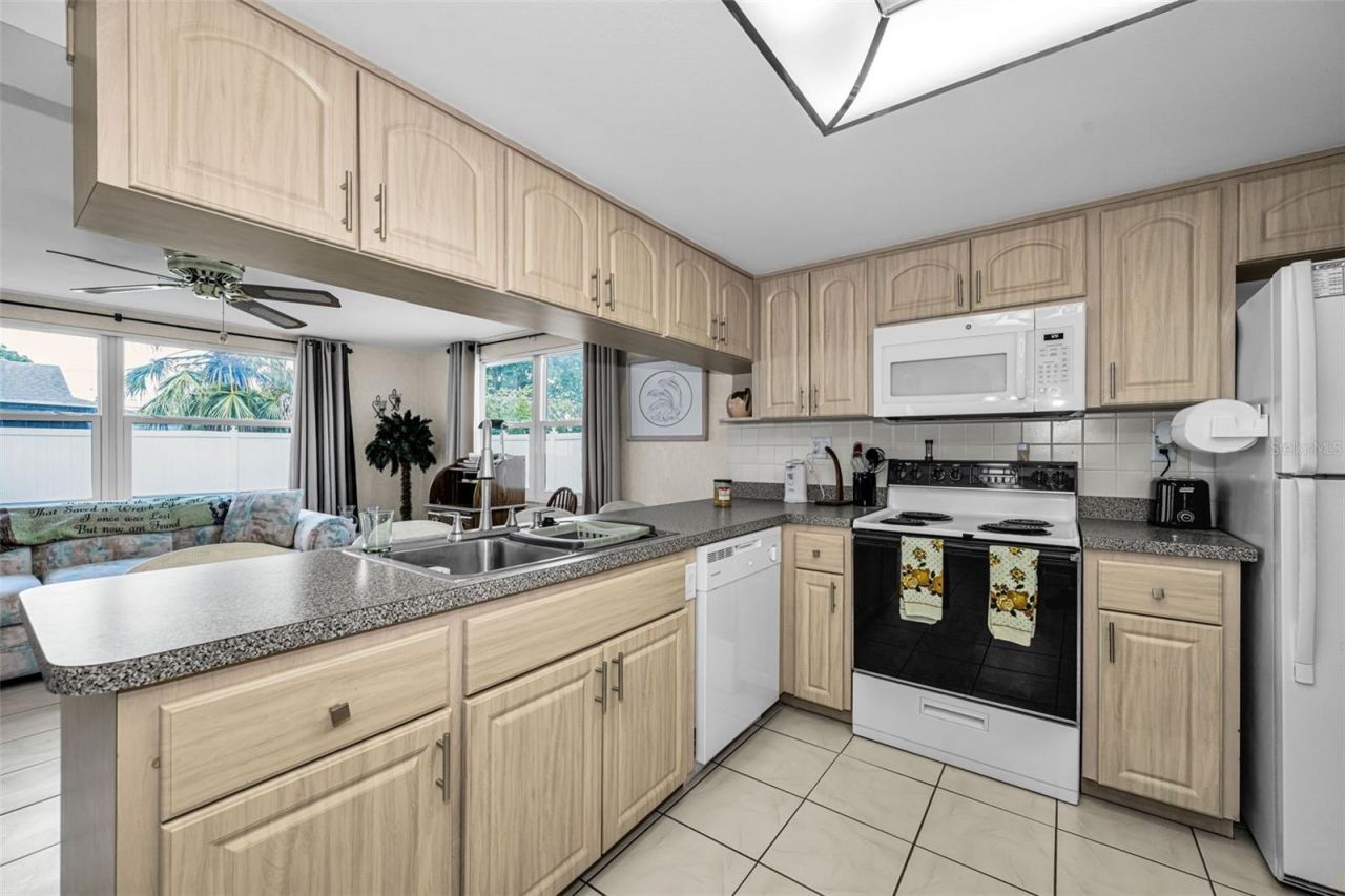 16032 Tree Line Drive , Hudson, FL 34667 Photo