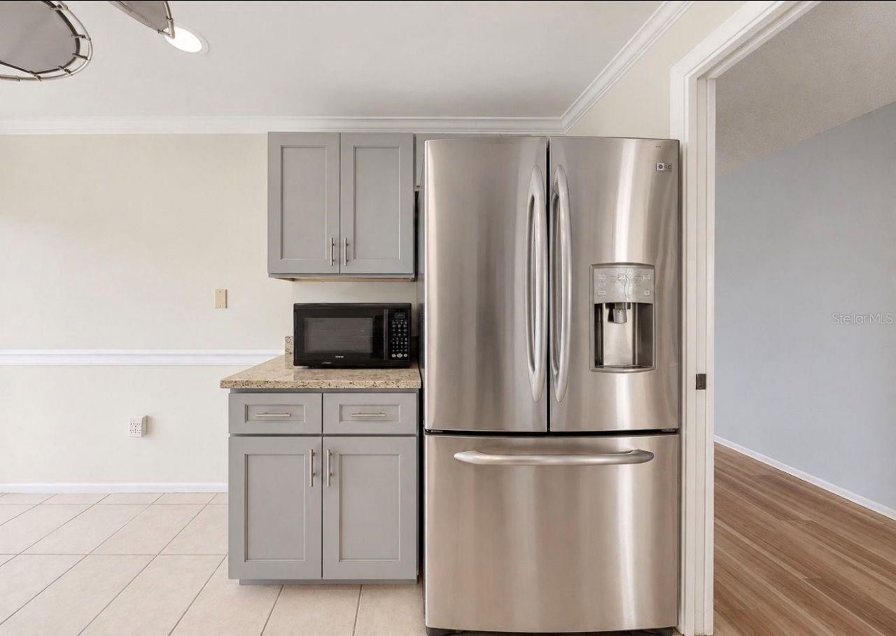 3506 Auburn Court, Unit 230, Sarasota, FL 34231 Photo