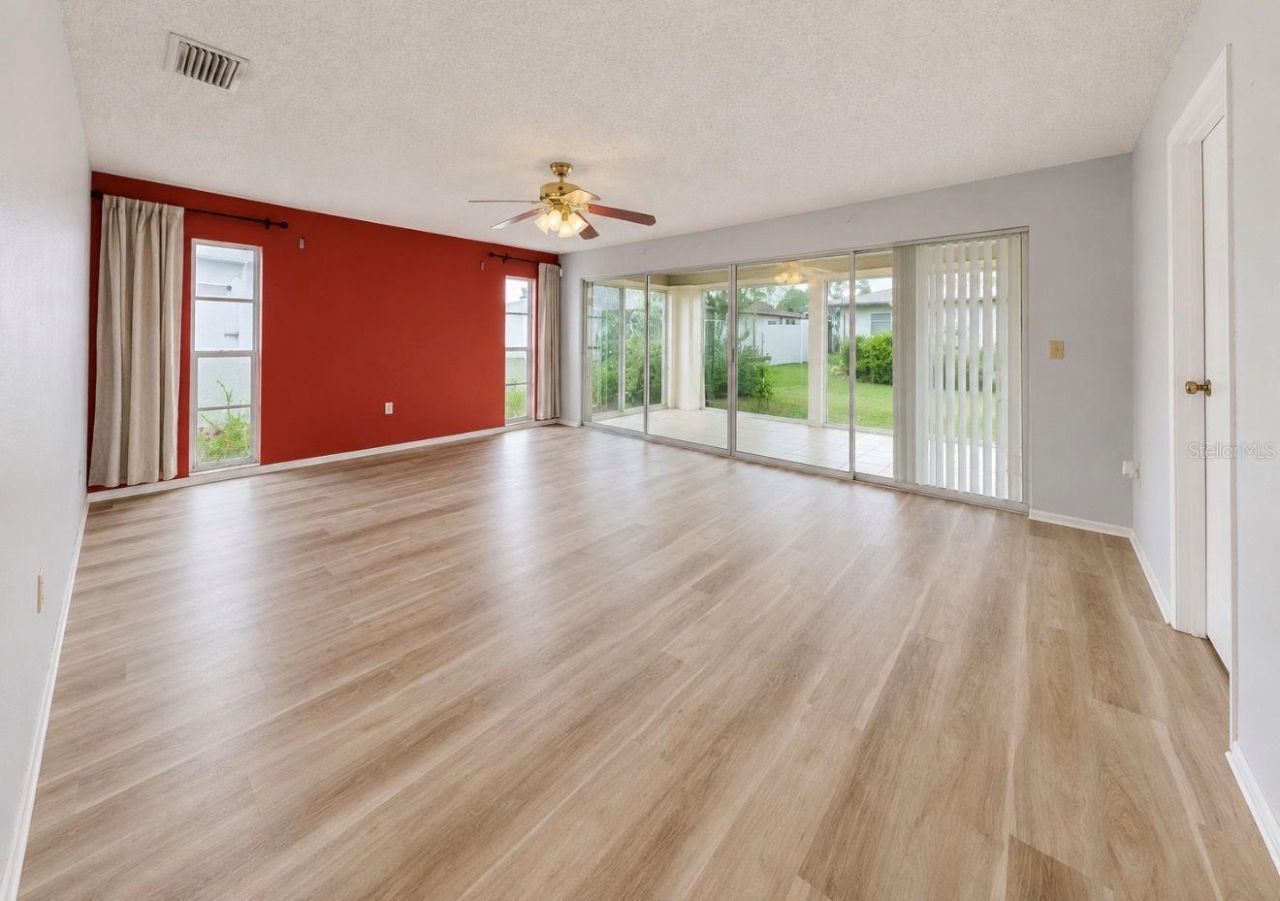 3506 Auburn Court, Unit 230, Sarasota, FL 34231 Photo