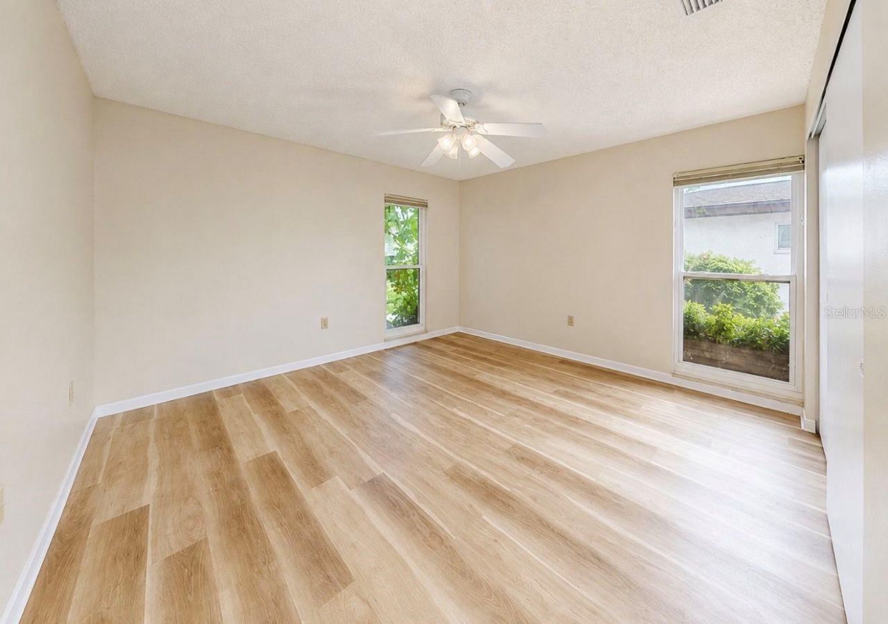 3506 Auburn Court, Unit 230, Sarasota, FL 34231 Photo