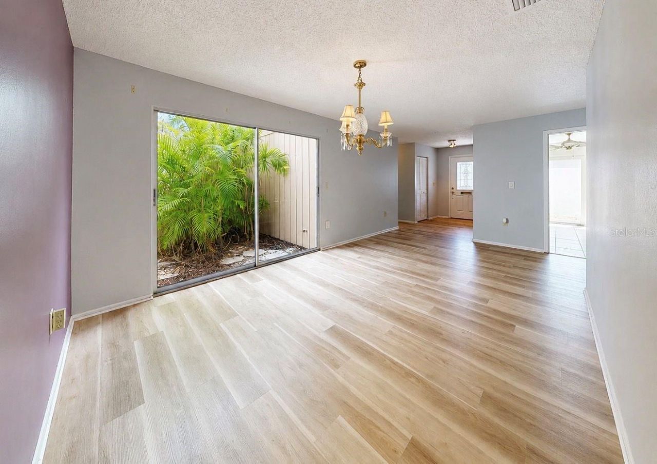 3506 Auburn Court, Unit 230, Sarasota, FL 34231 Photo