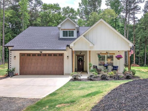 4142 Lovvorn Road , Carrollton, GA 30117