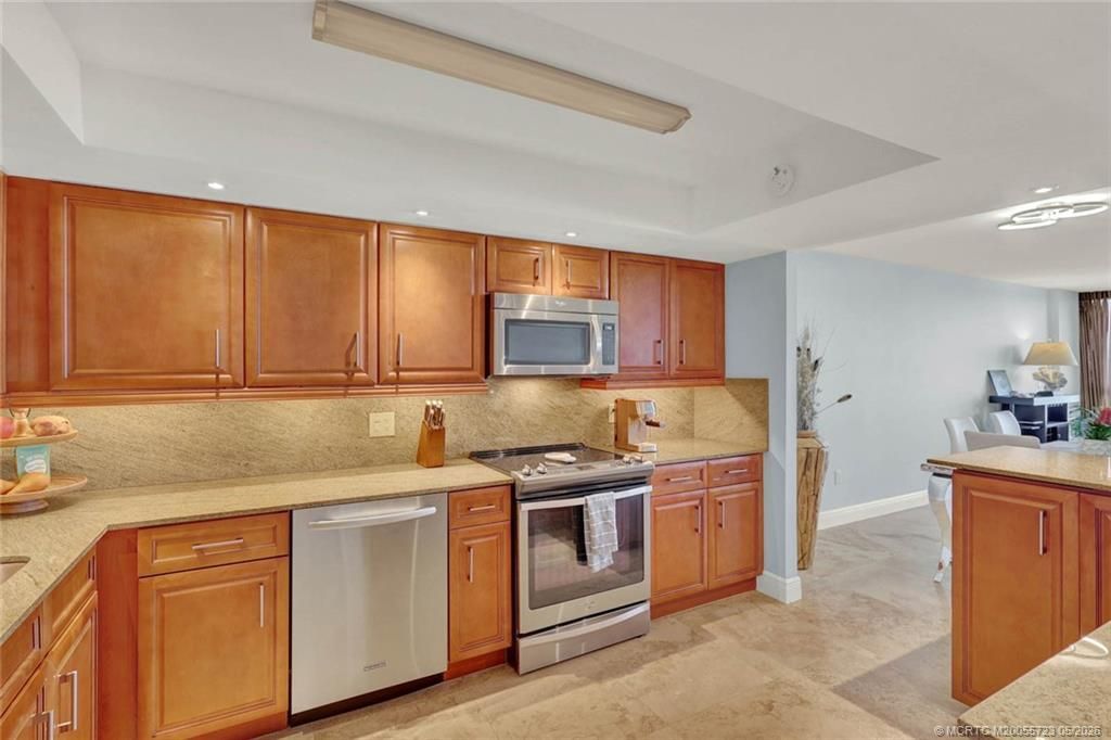 10410 S Ocean Drive, Unit 504, Jensen Beach, FL 34957 Photo