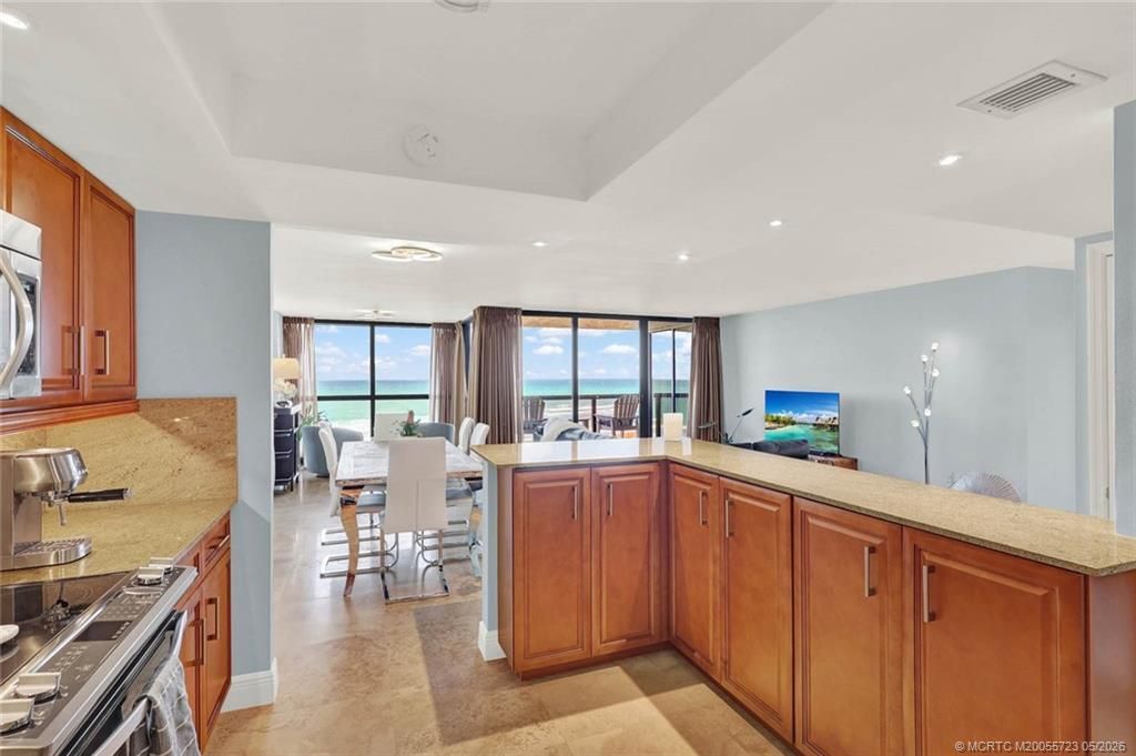 10410 S Ocean Drive, Unit 504, Jensen Beach, FL 34957 Photo