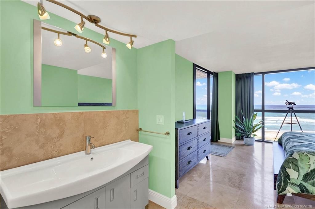 10410 S Ocean Drive, Unit 504, Jensen Beach, FL 34957 Photo