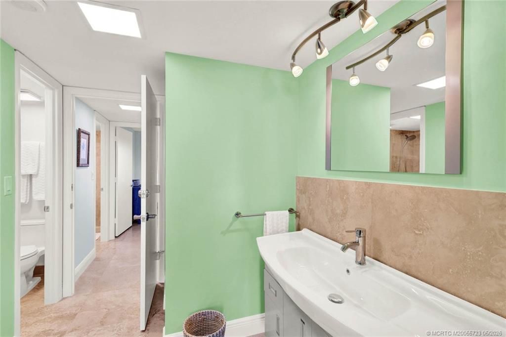 10410 S Ocean Drive, Unit 504, Jensen Beach, FL 34957 Photo