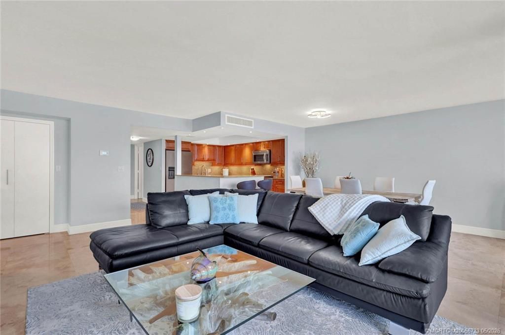 10410 S Ocean Drive, Unit 504, Jensen Beach, FL 34957 Photo